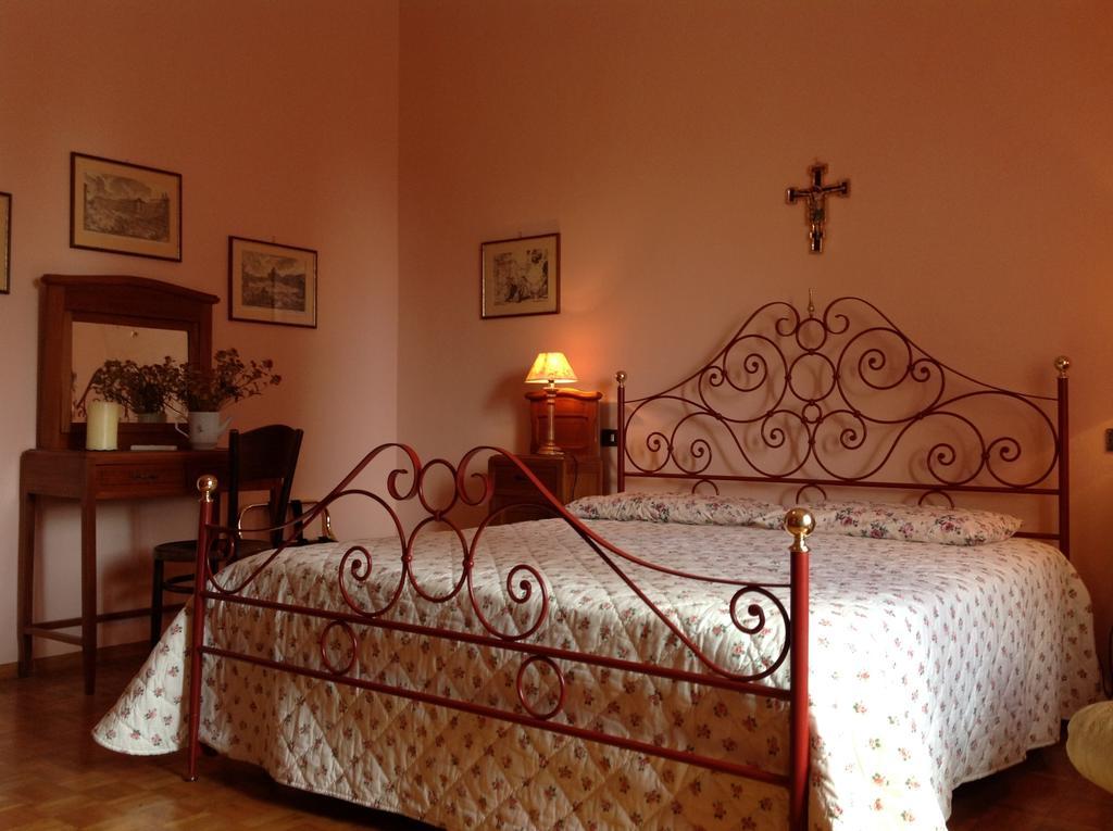 La Romita Ospitalita Rurale Familiare Villa Montisi Szoba fotó